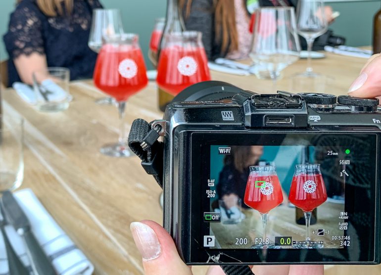 Taiteelliset arvot omaava alkudrinkki