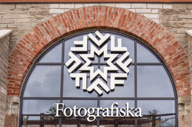 Fotografiska Tallinna otsikko