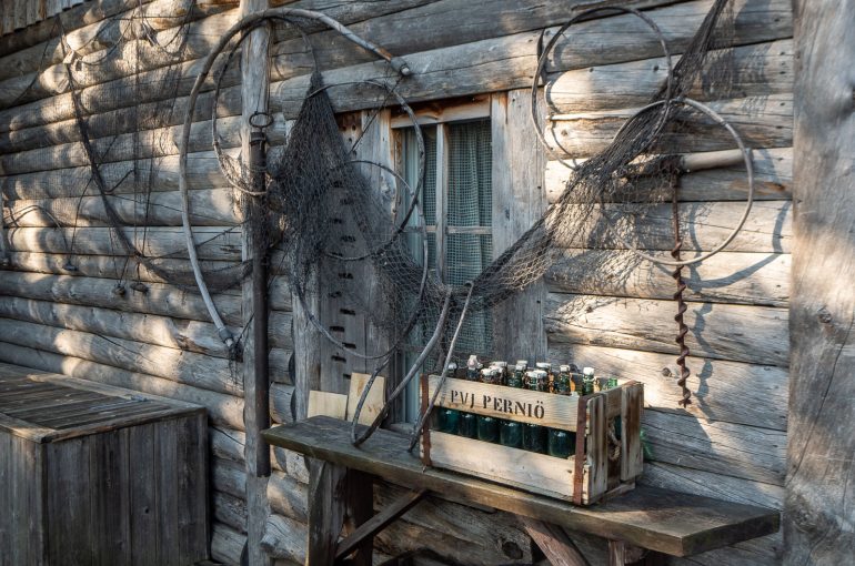 Herrankukkaro feature