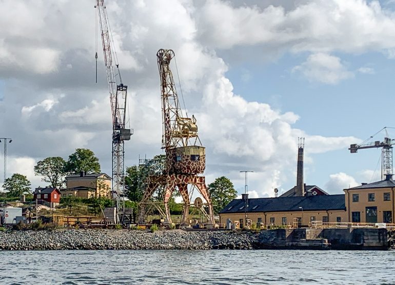 Tukholman siltojen alla