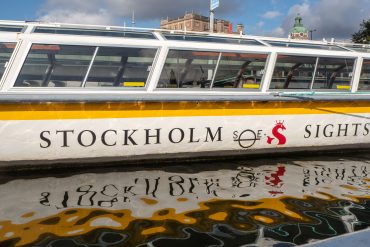 Tukholman siltojen alla