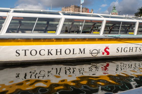 Tukholman siltojen alla