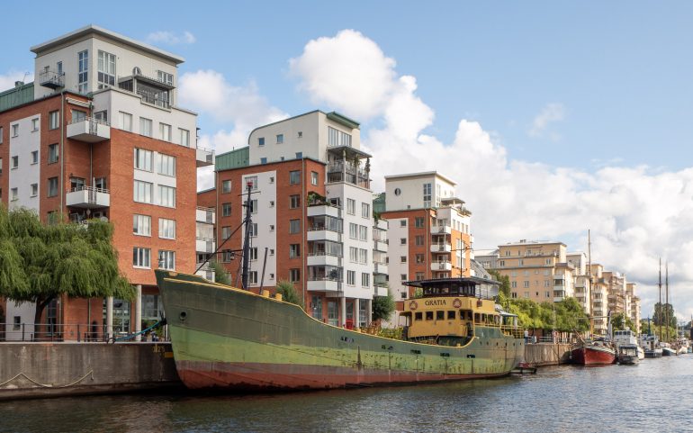 Tukholman siltojen alla