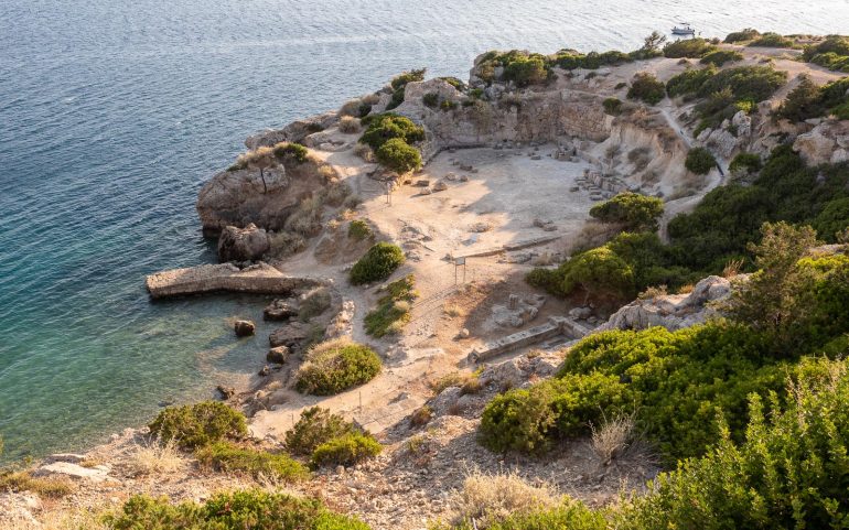 Heraion arkeologinen alue Loutraki