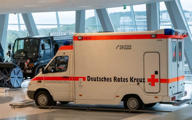 Ambulanssi automuseossa Stuttgartt