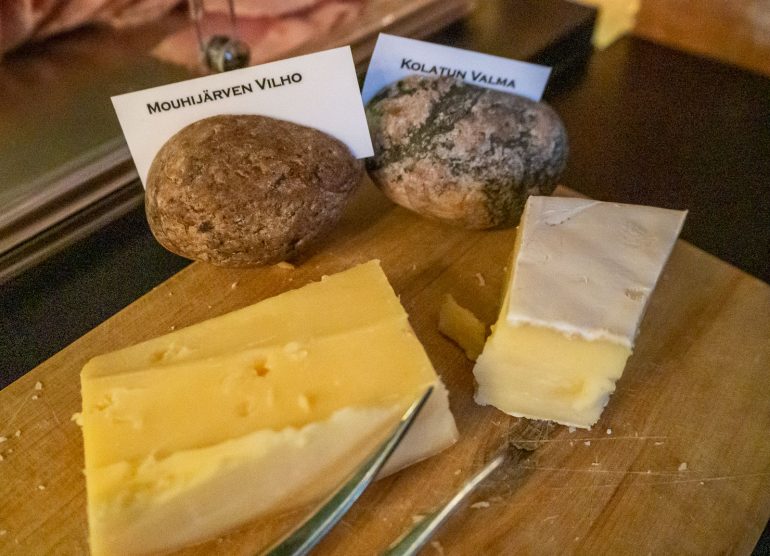 Kartanon aamiainen Mustio