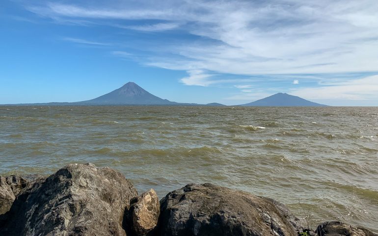 Laivalla Ometepen saarelle