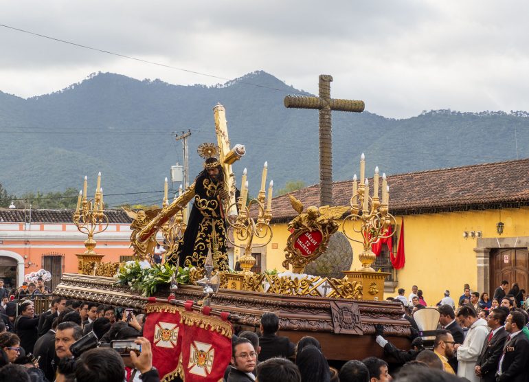 Antigua Merced-kirkko kulkue