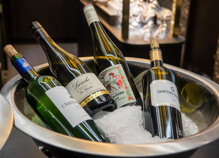 Finnair Platinum Wing 