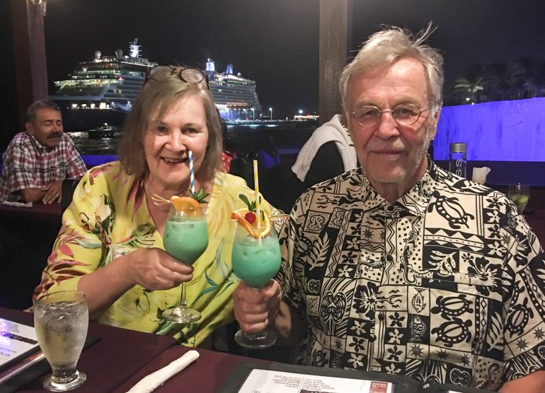 Lähtoillallinen Aventuran kiertomatka Suriname Curacao