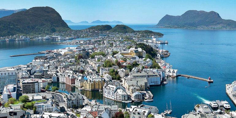 ålesund SeaDream ja Hurtigruten