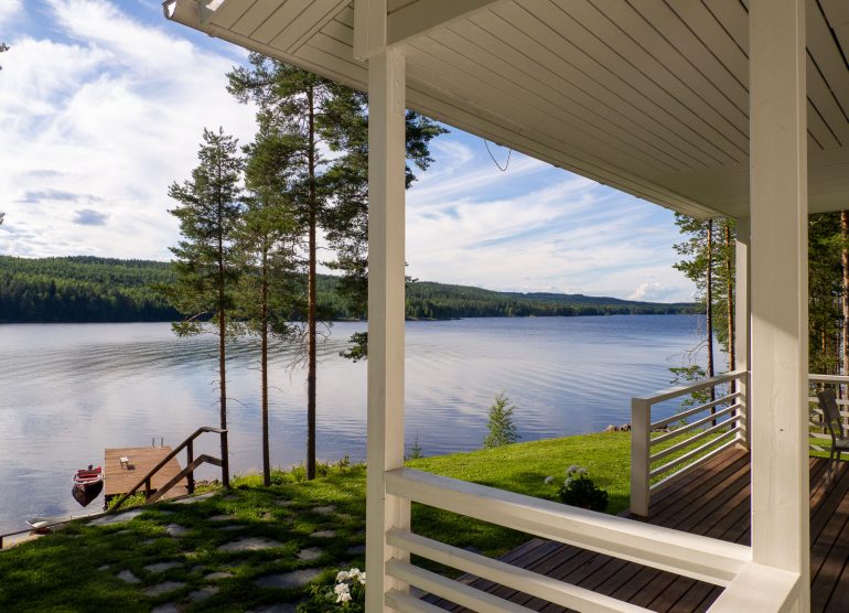 Kainiemen huvilat Nurmes luontoa ja luksusta