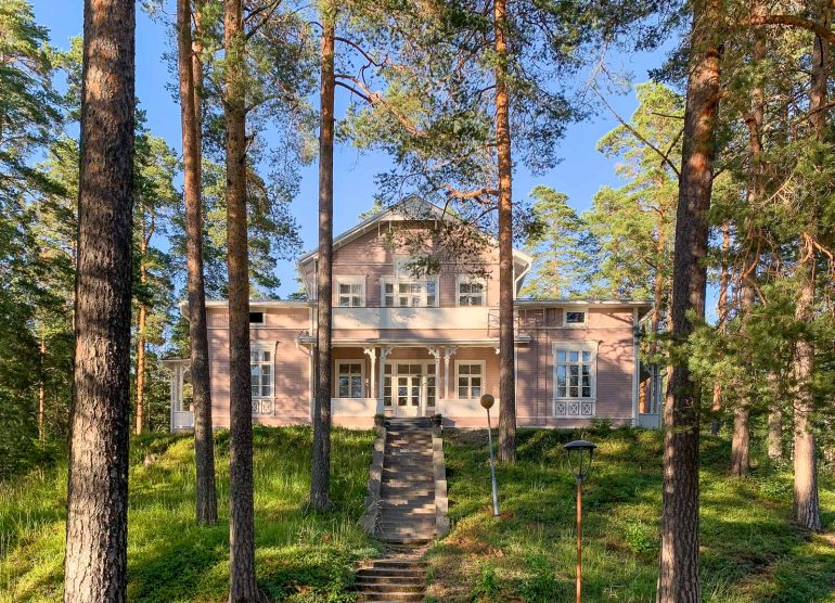 Keisarinnan huvila Hotelli Punkaharju