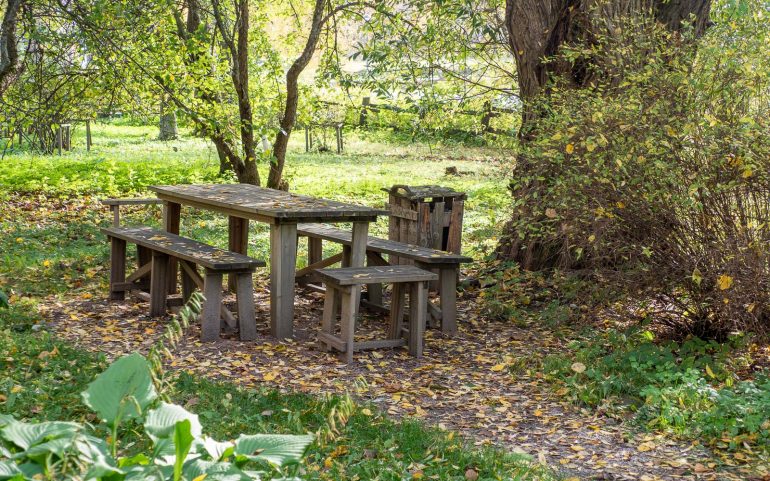 Halosenniemi Tuusulanjärvi puutarha