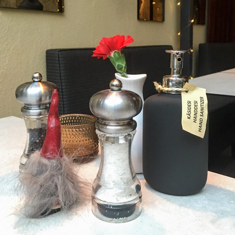 Tunnelmallinen Regatta Brasserie